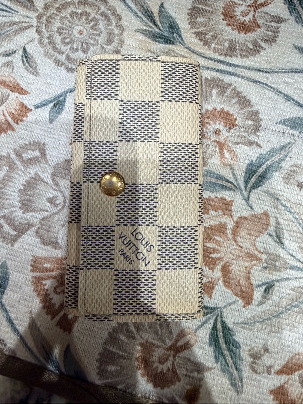 Louis Vuitton Damier Azur Checker Key Pouch - Cream & Blue